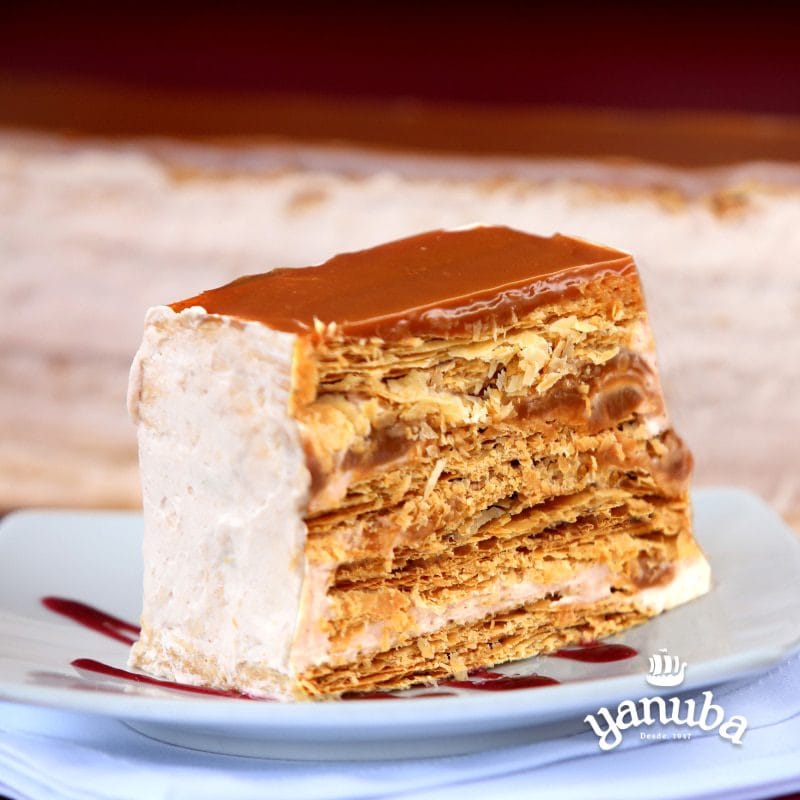 Postre de Milhoja de Arequipe bogota