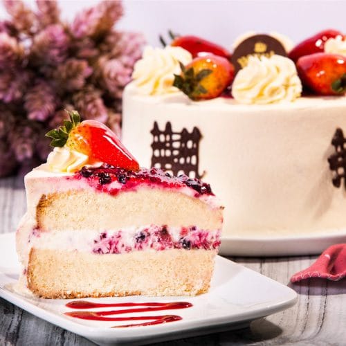 Torta Tres Leches Con Relleno De Frutos Rojos 5 a 20 porciones