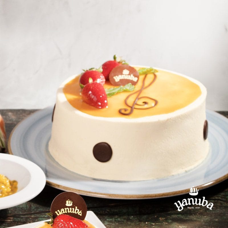Pastelería Yanuba 30 megatorta tres leches con relleno